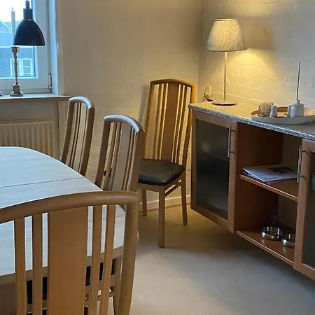 200 M Til Havet - Fri Adgang Til Svommehal Thyborøn